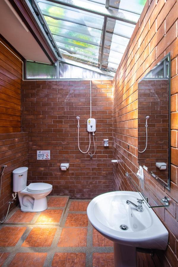 Oyo 451 Samran Hotel 3*